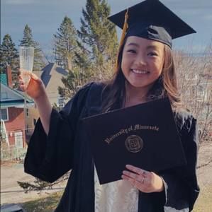 Meet your Posher, Jennifer